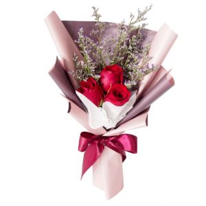 3 red rose bouquet